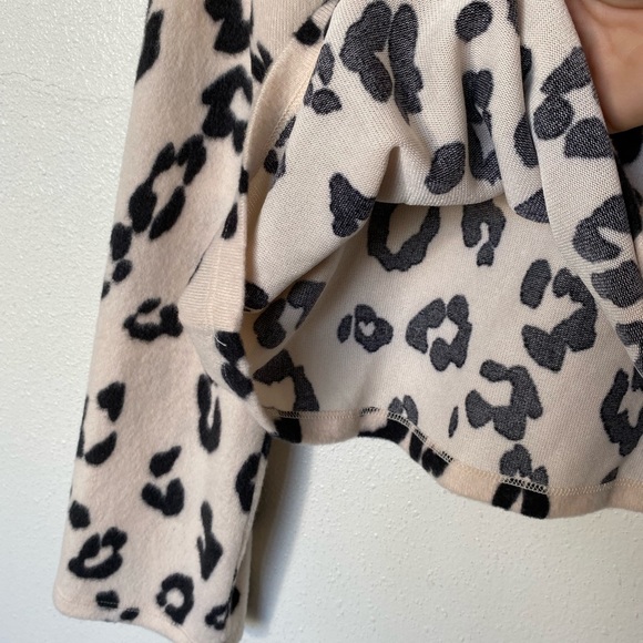 🔥NWT $39 Good Luck Gem long sleeve pink cheetah print top SOFT womens Small - Picture 6 of 7